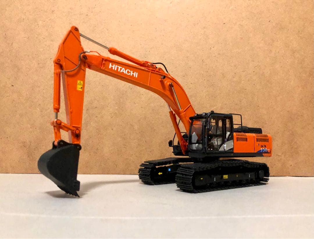HITACHI日立建機 ZAXIS330LC-6 油圧ショベル1/50ミニカー
