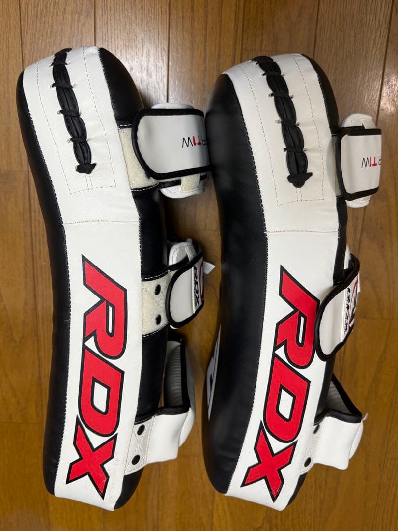 RDX APR T1W キックミット 黒/白