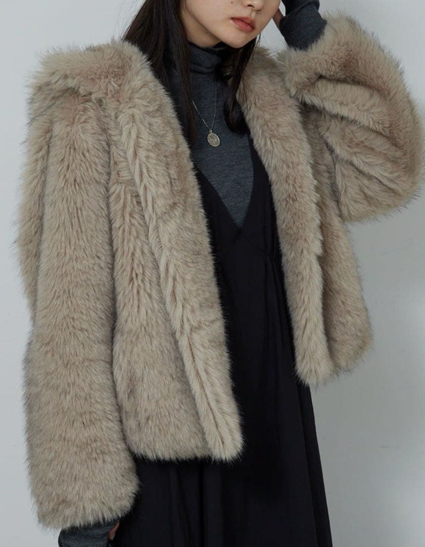 【取置き中】ガリャルダガランテ　エコファーフーディーブルゾン