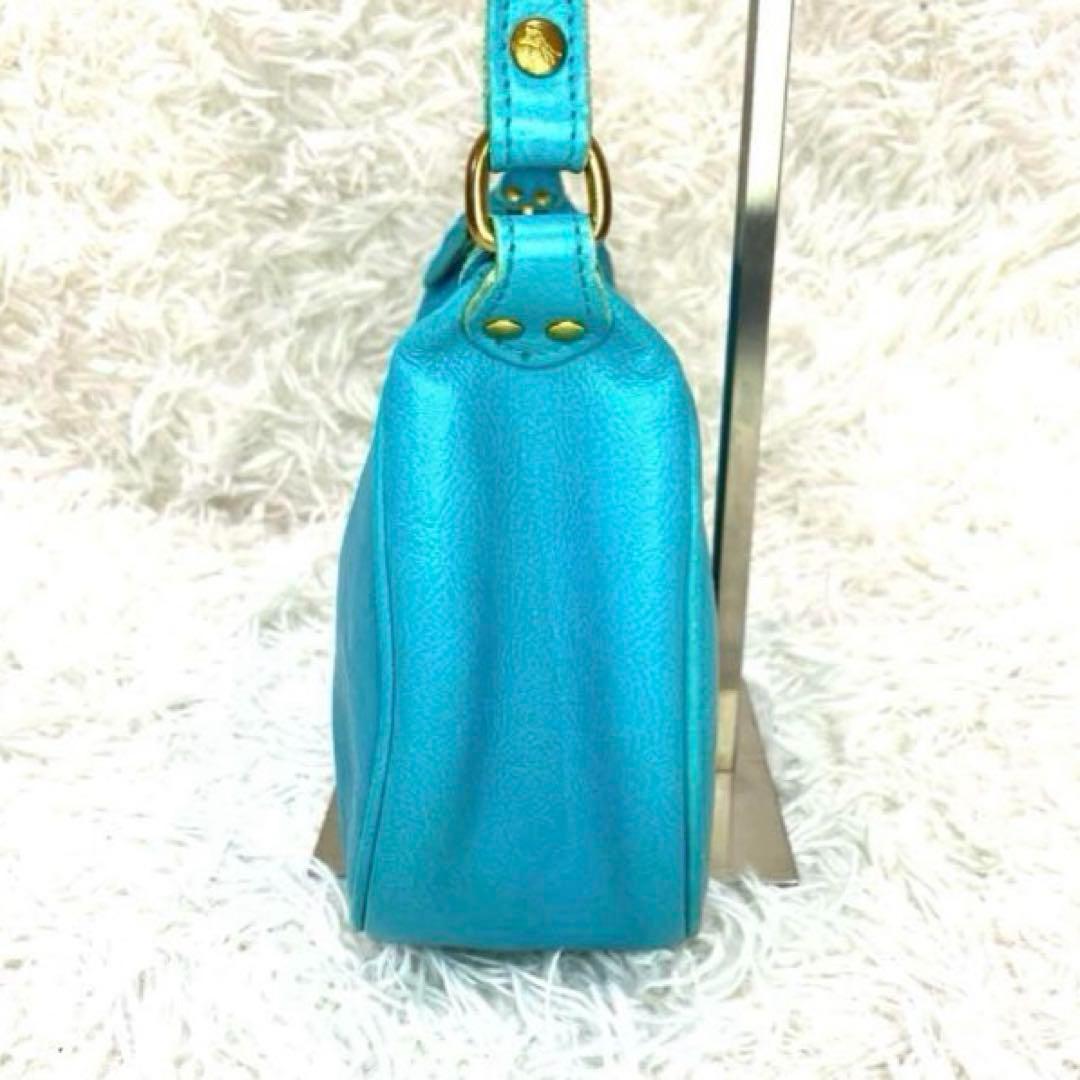 希少カラー　イルビゾンテ　ショルダーバッグ　ハーフムーン　半月　三日月　ブルー