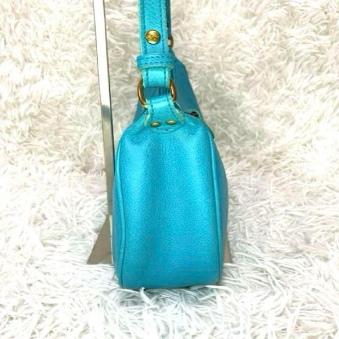 希少カラー　イルビゾンテ　ショルダーバッグ　ハーフムーン　半月　三日月　ブルー