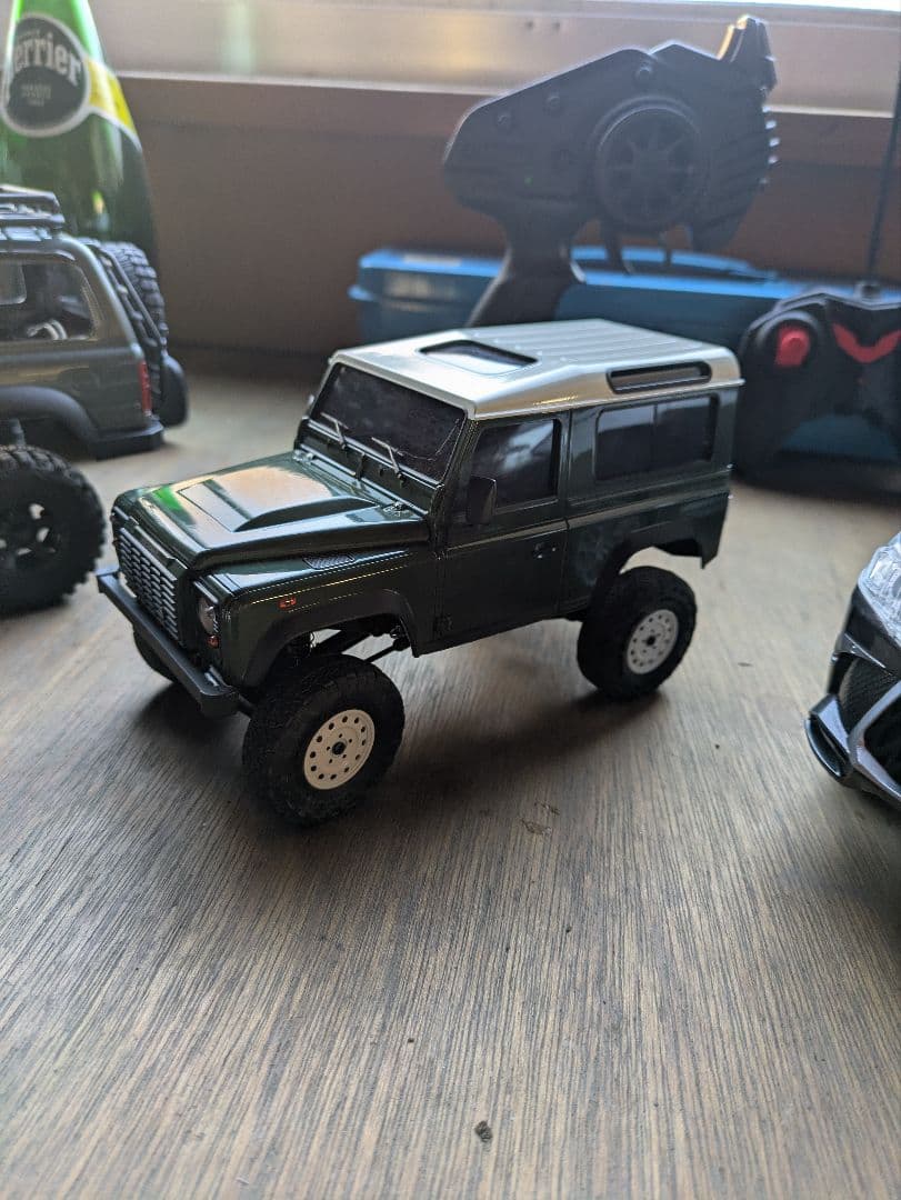 京商MINI-Z 4x4 ランドローバーDEFENDER　ラジコン