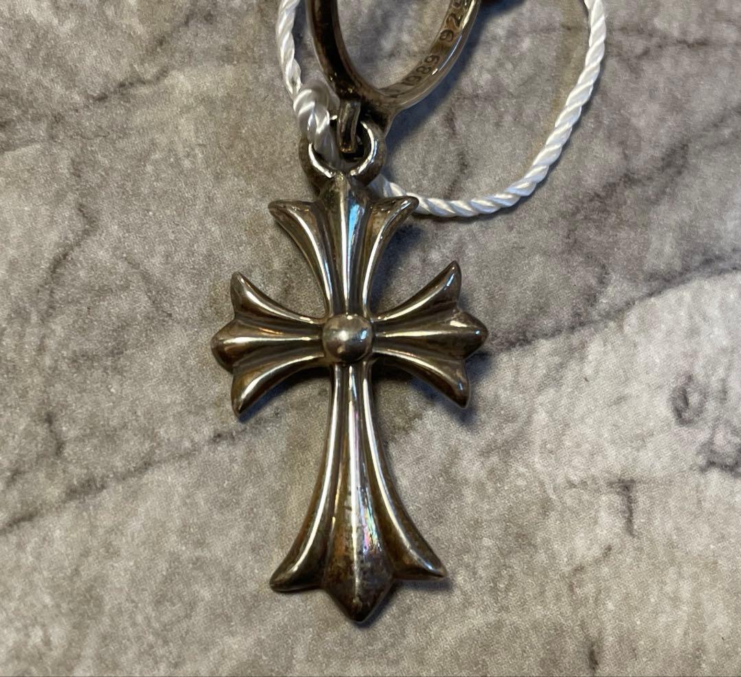 クロムハーツ　タイニーCHクロス フーピアス