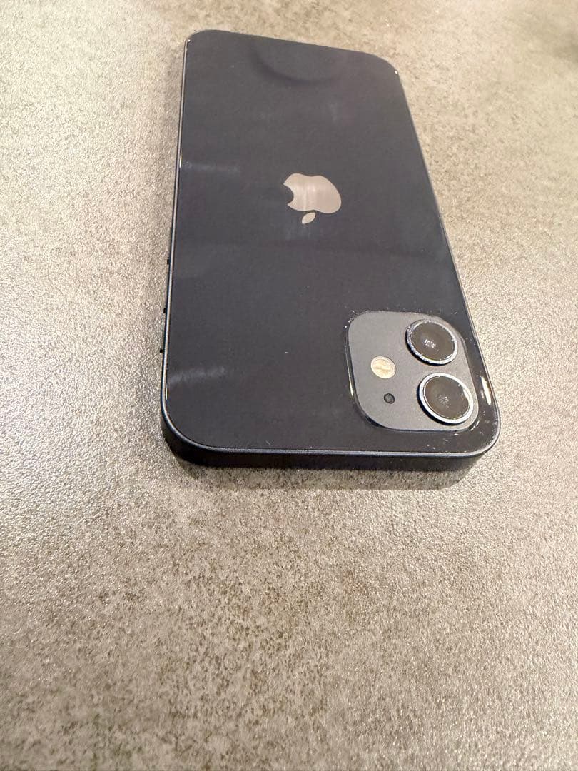 iPhone12 128GB データ削除済み