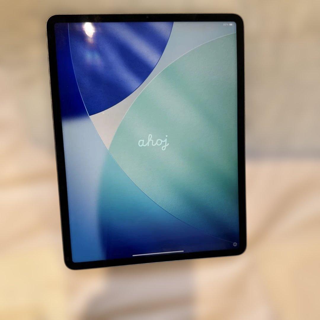 iPad Pro 12.9インチ 第5世代　M1 MagicKey board