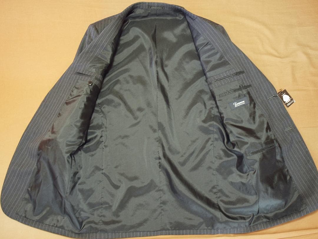 グレーxストライプ柄２ボタンスーツ(A6)冬よりの秋冬物セットアップ