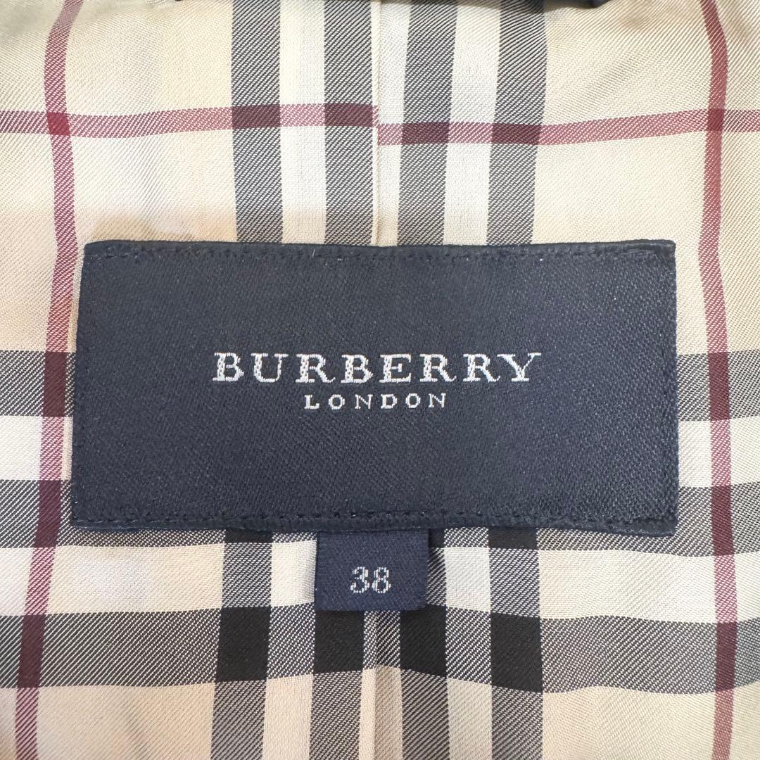 美品　バーバリーロンドン　ダウンベスト　ノバチェック　フード　ブラック　Mサイズ