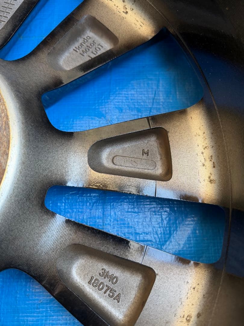 ヴェゼル18インチ純正ホイール