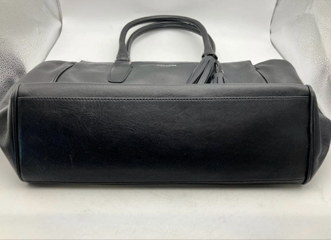 COACH ブラックレザー ハンドバッグ