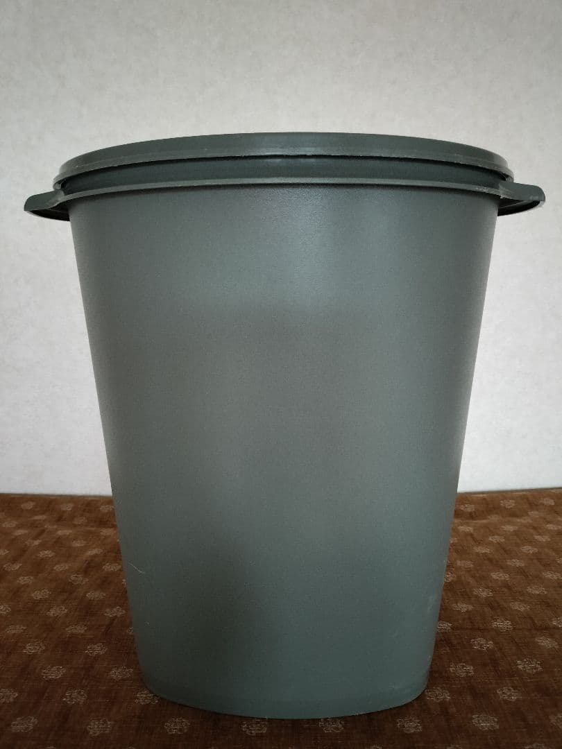 タッパーウェア　マキシクイーンデコレーター　 １１L 　グレー