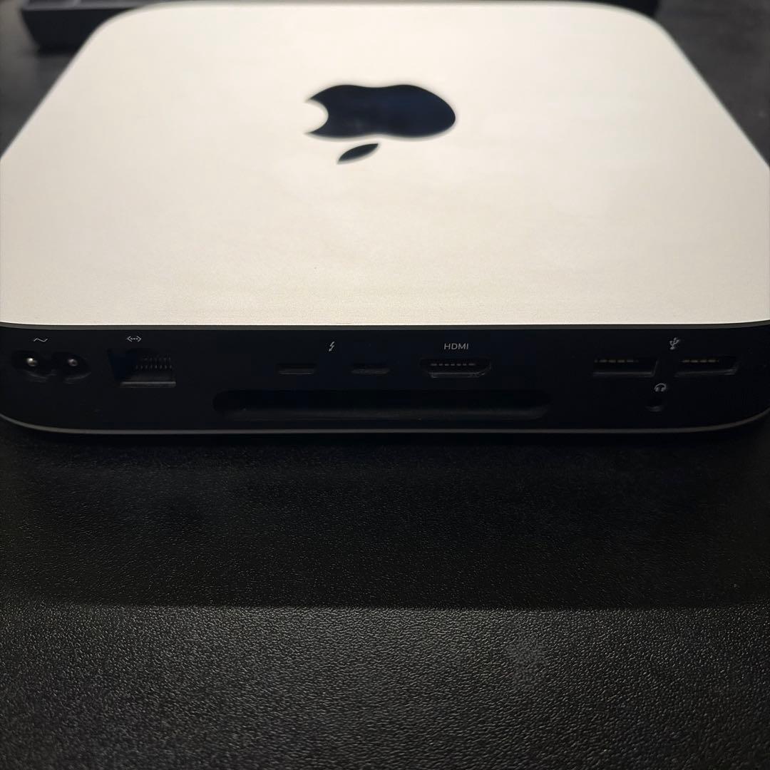 Apple Mac mini M1　8GB 256GB
