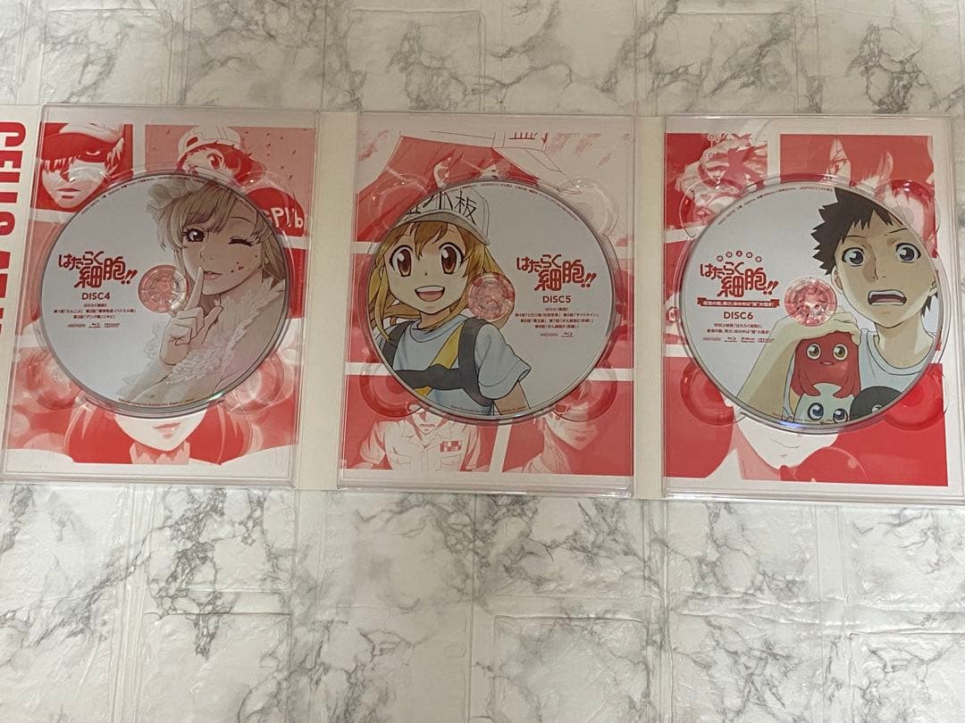 完全生産限定版　はたらく細胞 アニメBlu-ray6点セット➕イラストブック集付
