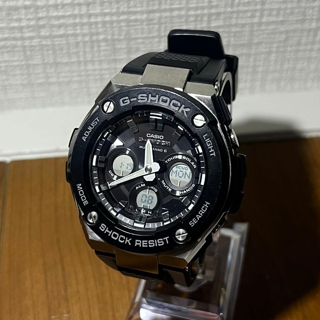 極美品 G-SHOCK GST-W300 電波ソーラー