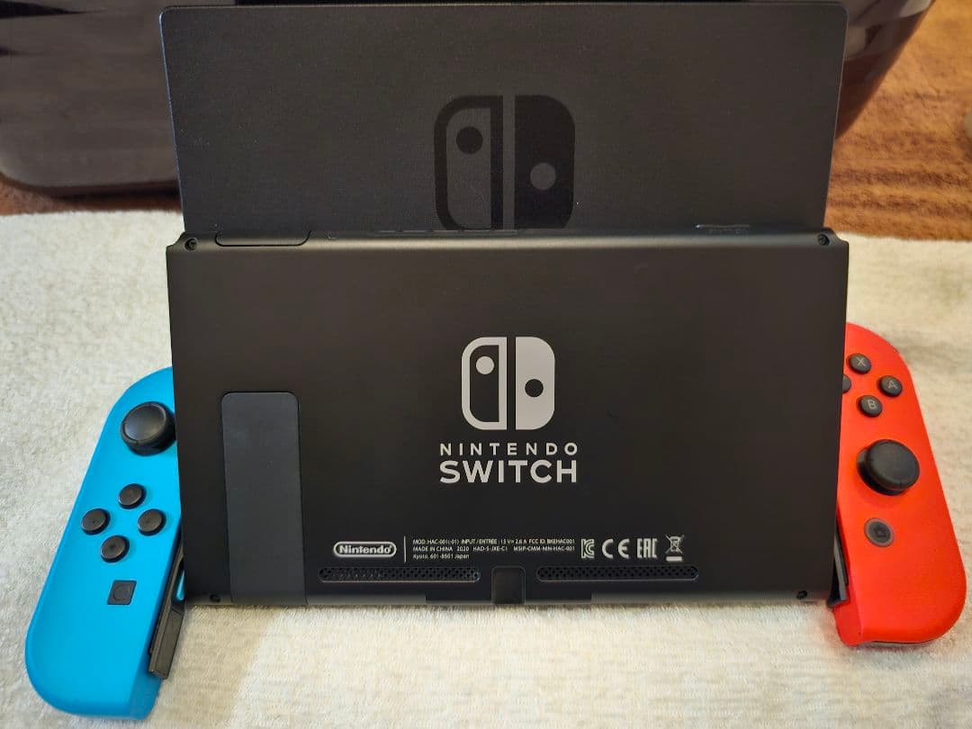 Nintendo Switch 本体（通常モデル）箱・付属品あり