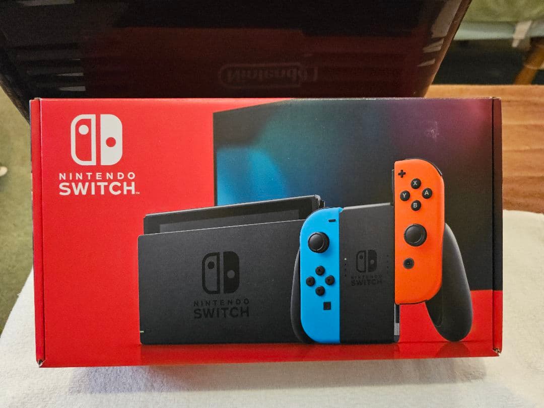 Nintendo Switch 本体（通常モデル）箱・付属品あり