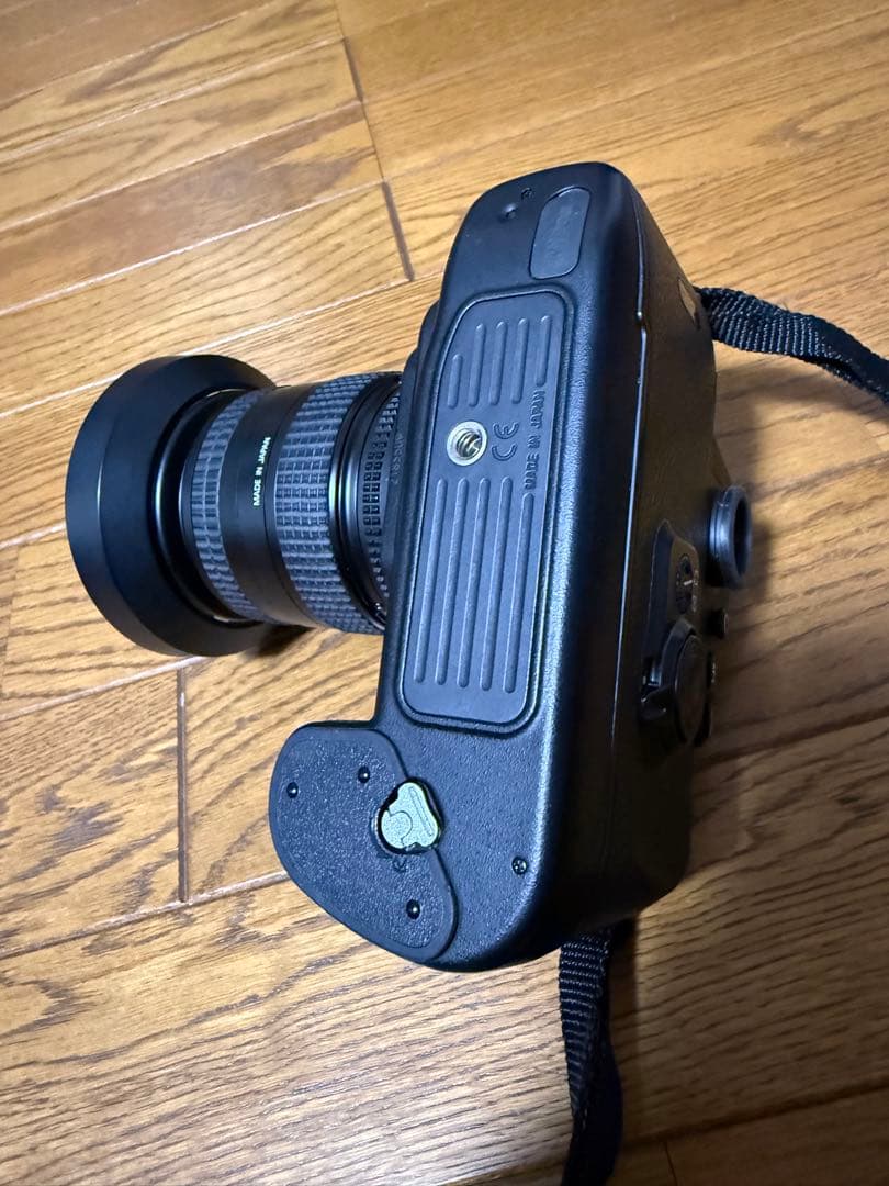 Nikon F100 一眼レフカメラ 24-50mmレンズ付き