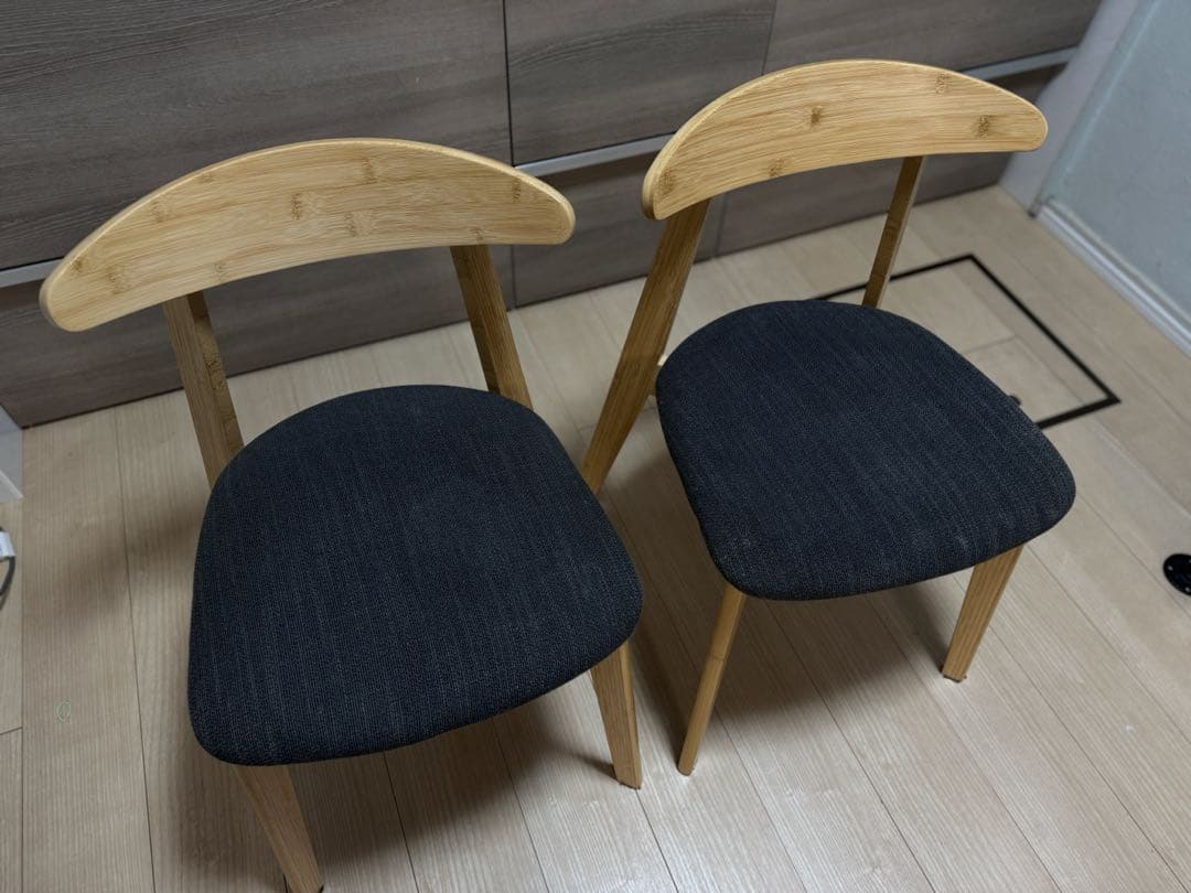 IKEA ダイニングチェア HANSOLA ハンソーラ2脚