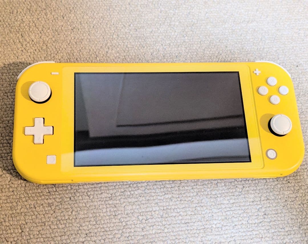 Nintendo Switch Lite(イエロー)、SDカード付