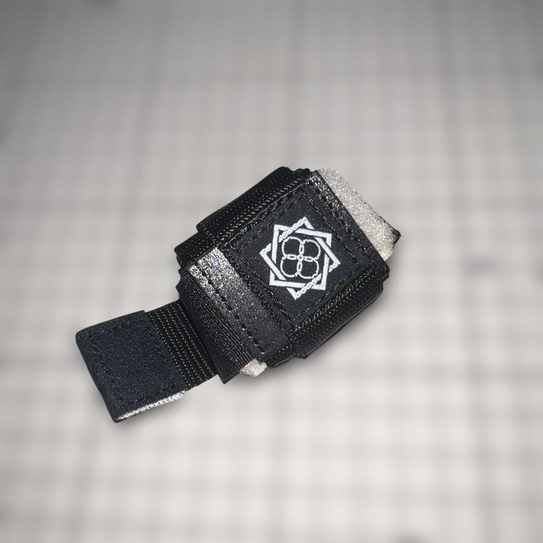 田村装備開発　TTGD携行止血帯用 ３連ポーチ　と止血帯1個