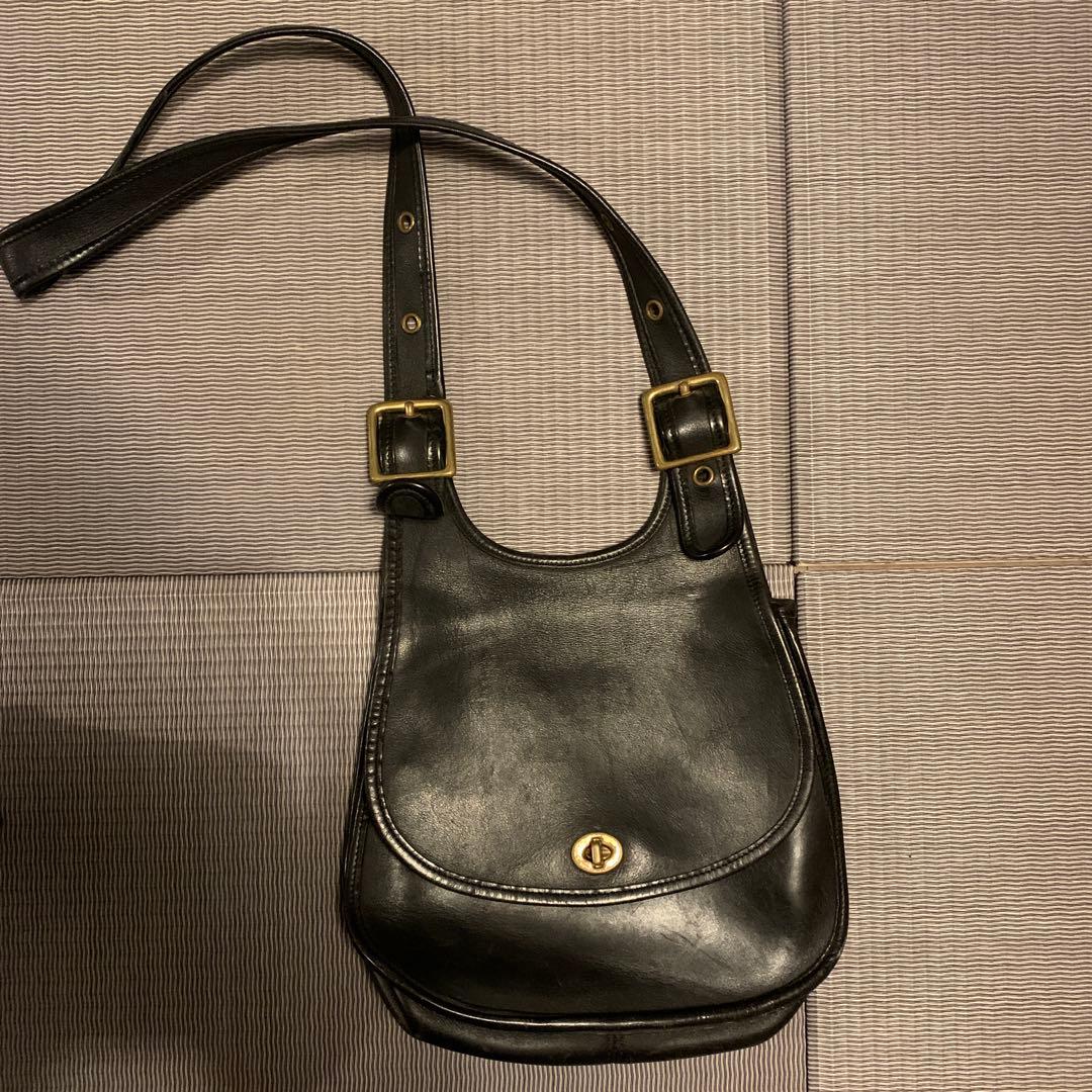 Old COACHブラックレザーショルダーバッグ
