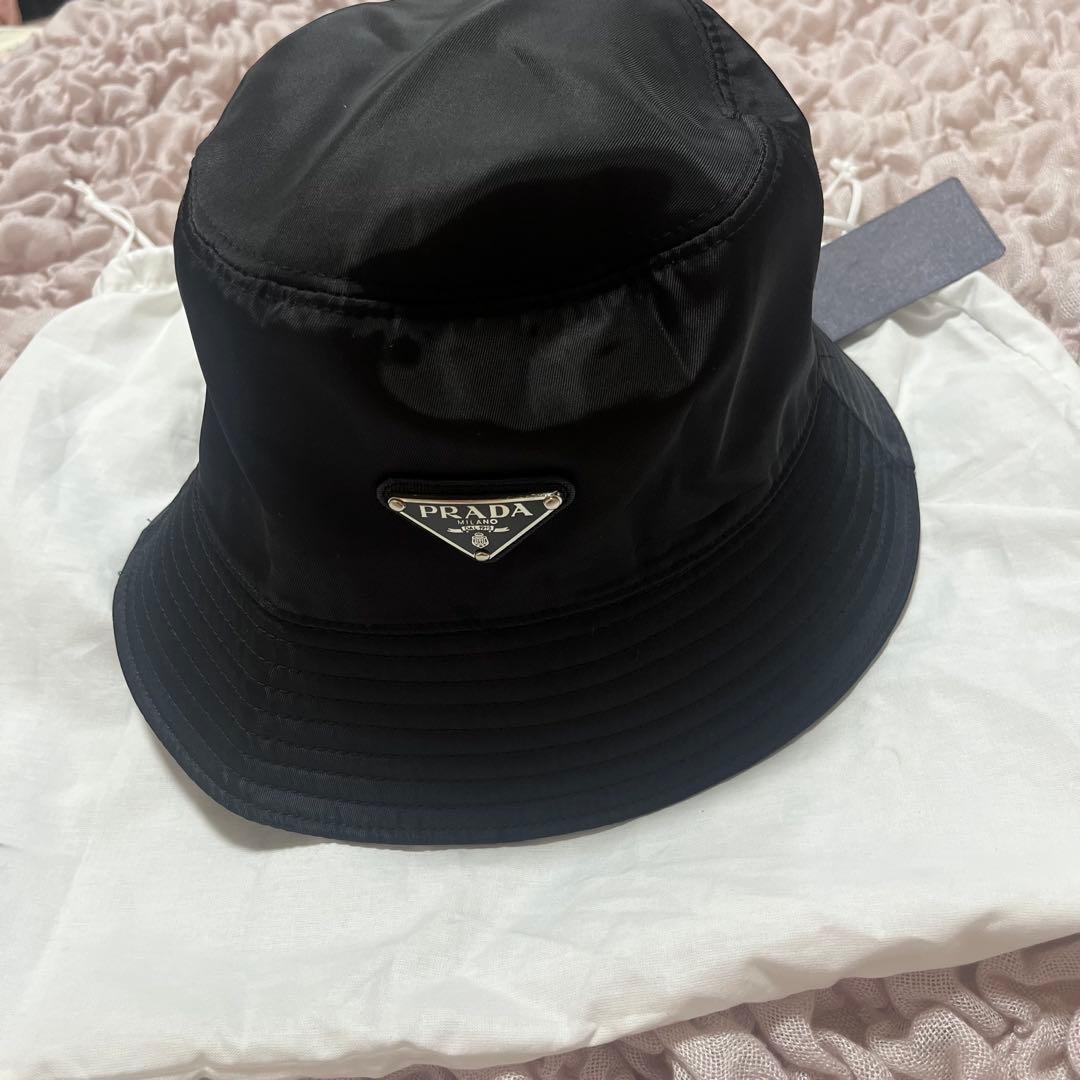 PRADA ブラック ナイロンバケットハット Mサイズ　新品