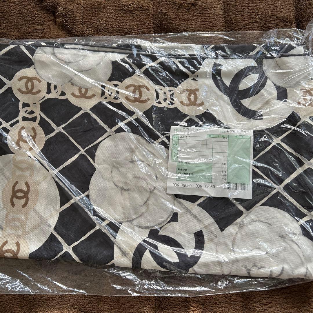 Chanel ストール ブラック/ホワイト