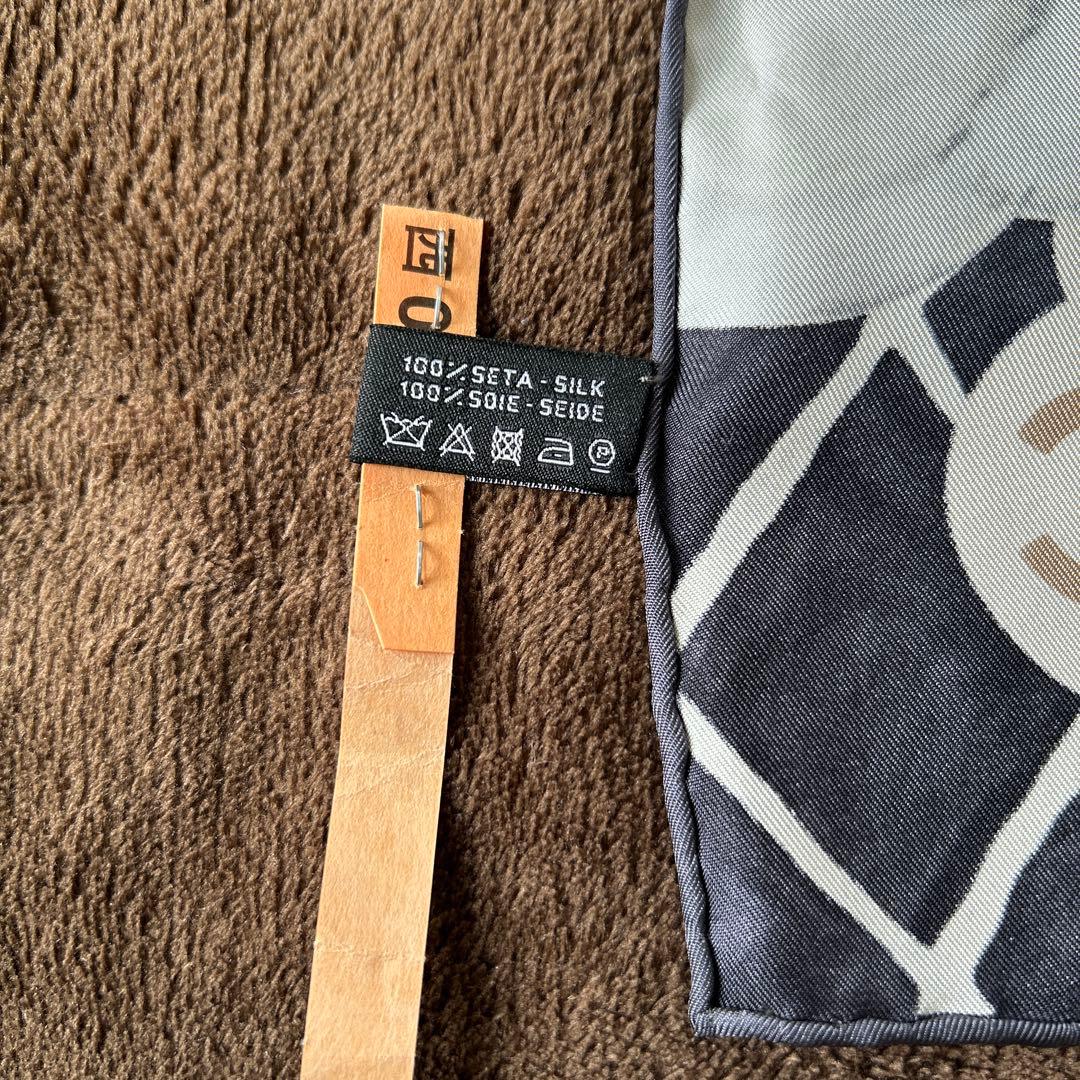 Chanel ストール ブラック/ホワイト