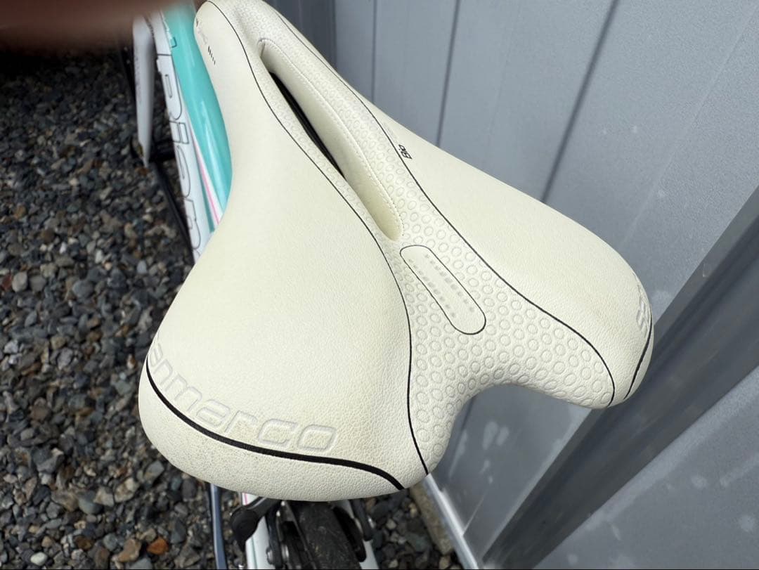 Bianchi Dama Bianca ロードバイク2017