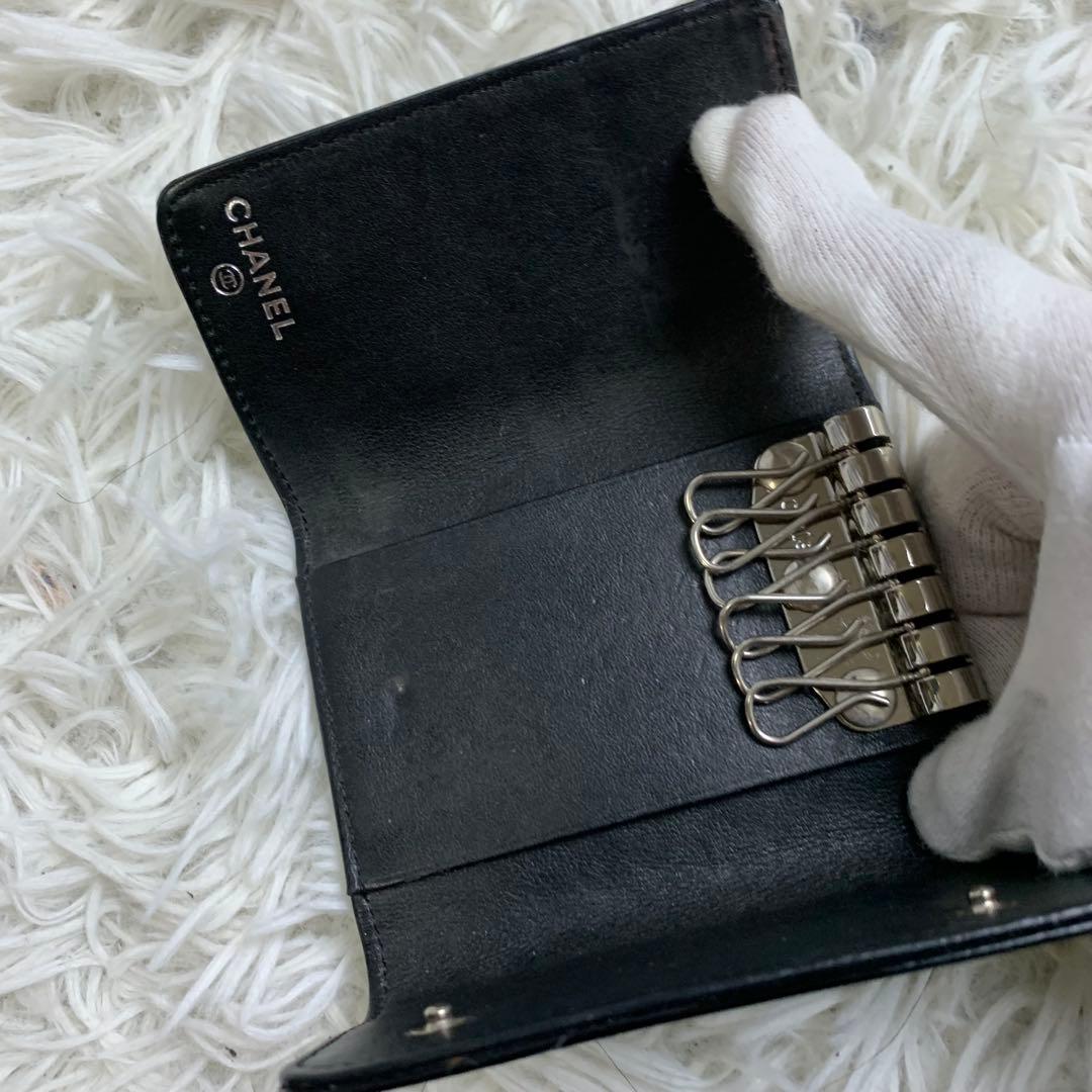 極美品！　シャネル　カメリア　エナメル　キーケース　黒　ブラック