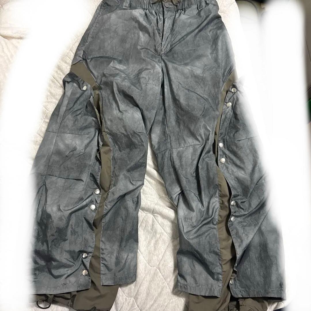 m*o様 GRANCY ナイロンパンツ　グレーグリーン