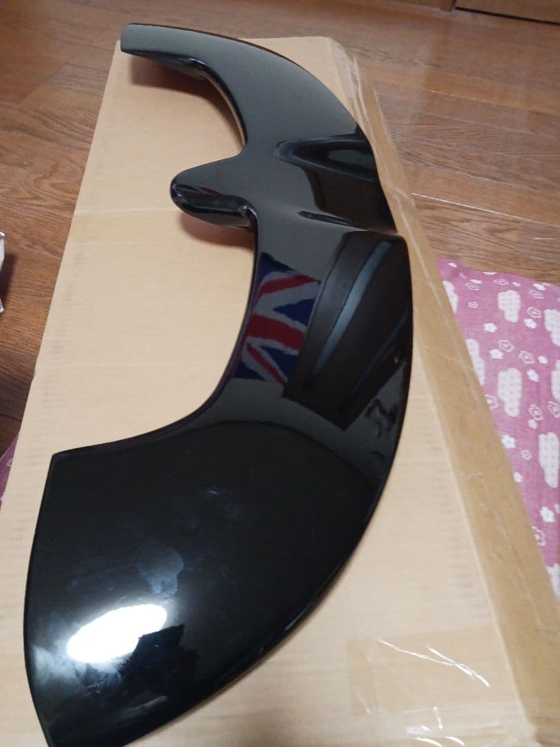 リアスポイラーとフロントトリムセット F55 F56 未使用品 ブラック