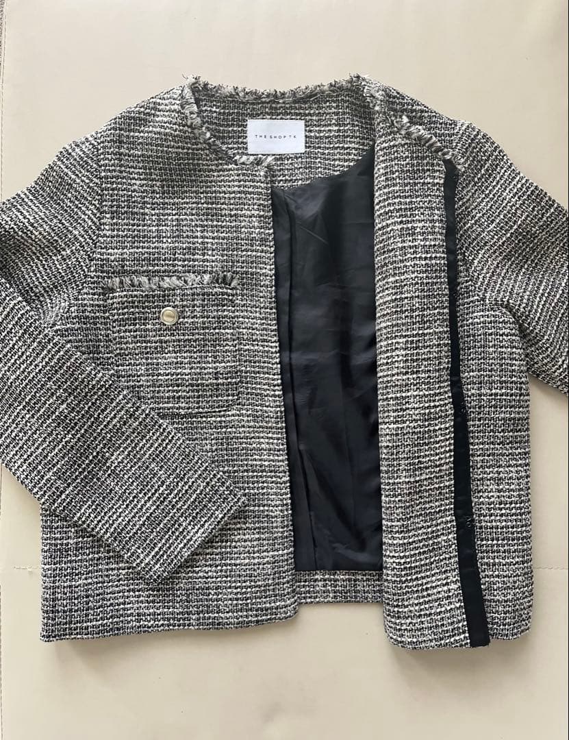 【新品タグ付き・試着のみ】THE SHOP TK ツイードノーカラージャケット