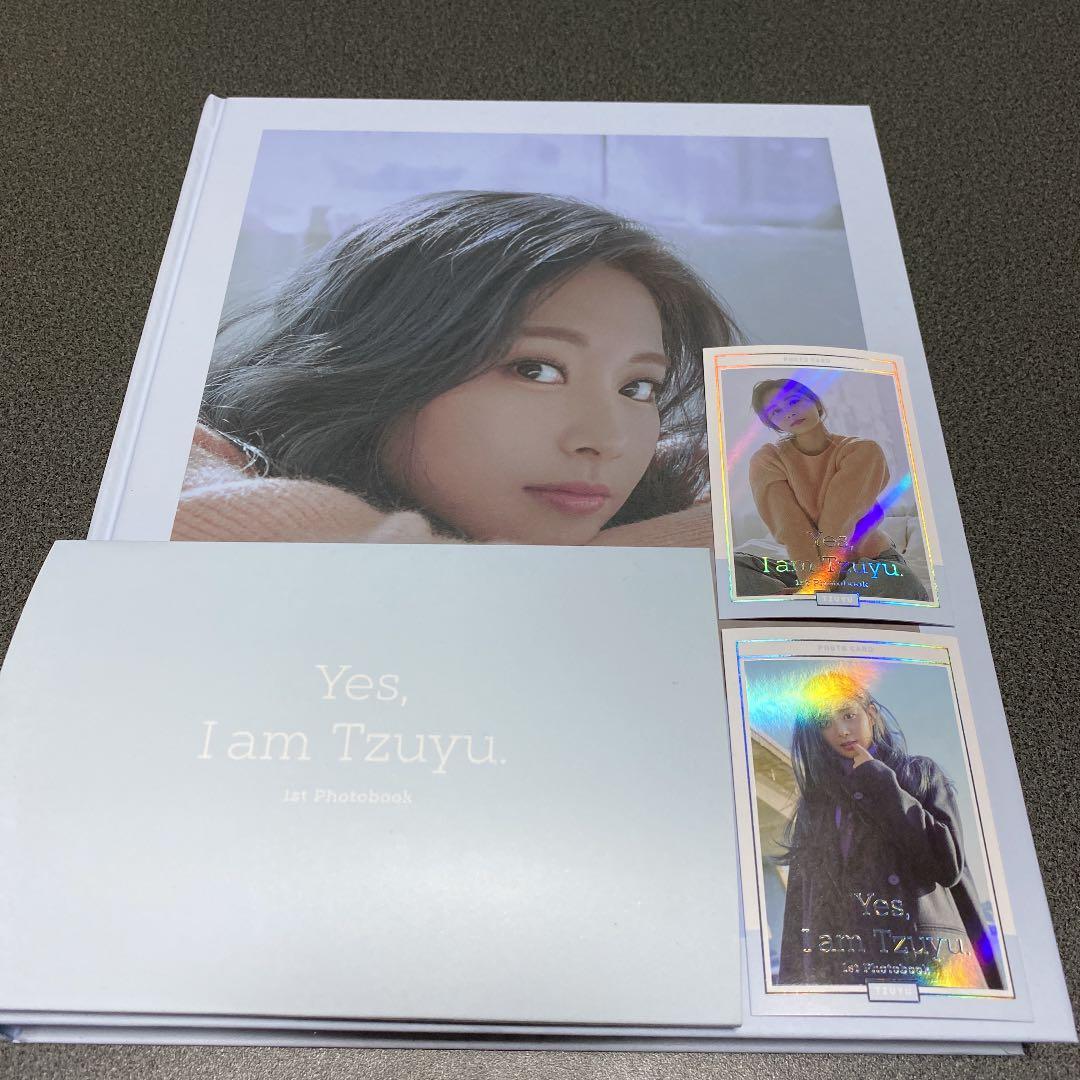 Yes,I am Tzuyu. ツウィ写真集