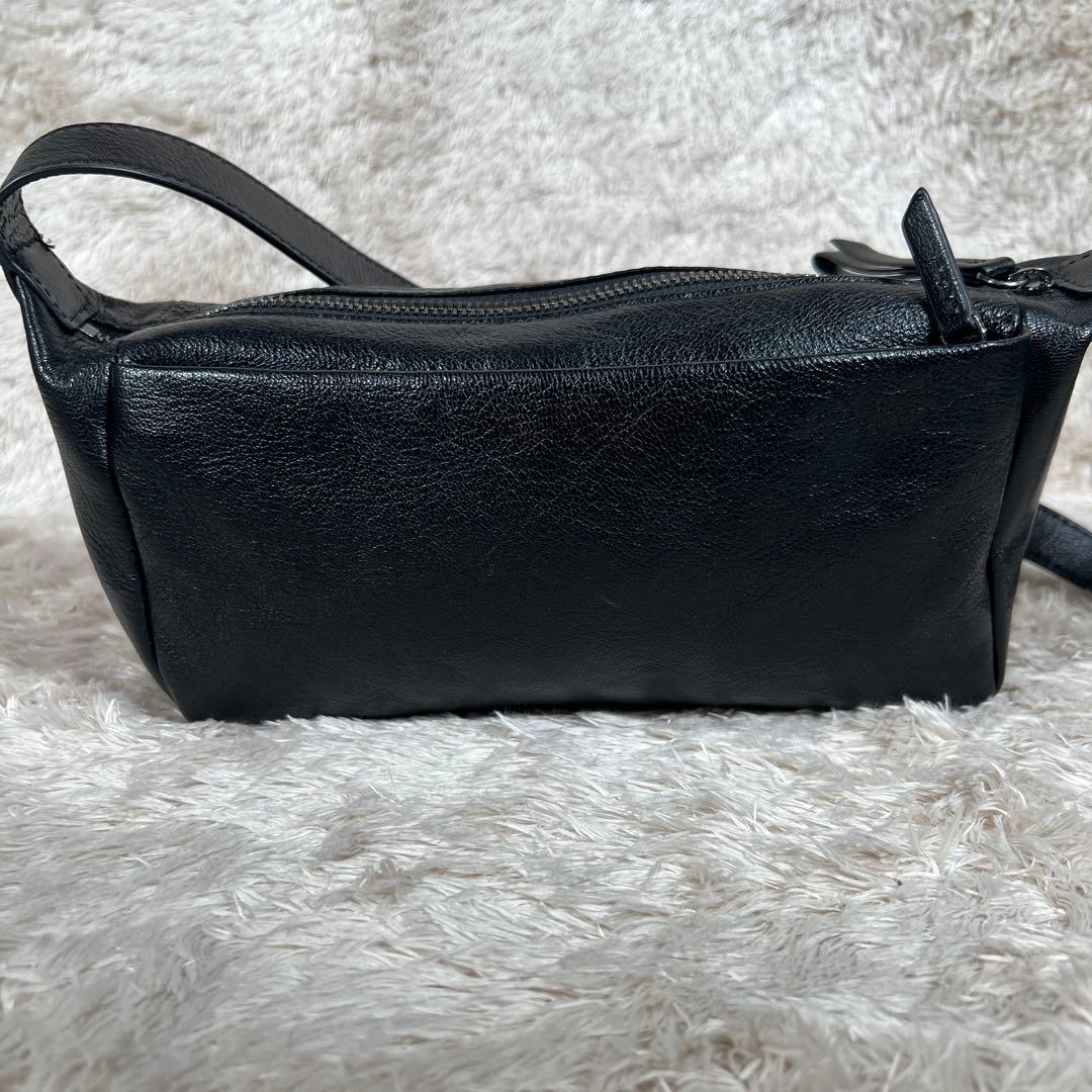 極美品✨　イアパピヨネ ボックスショルダーバッグ　ブラック
