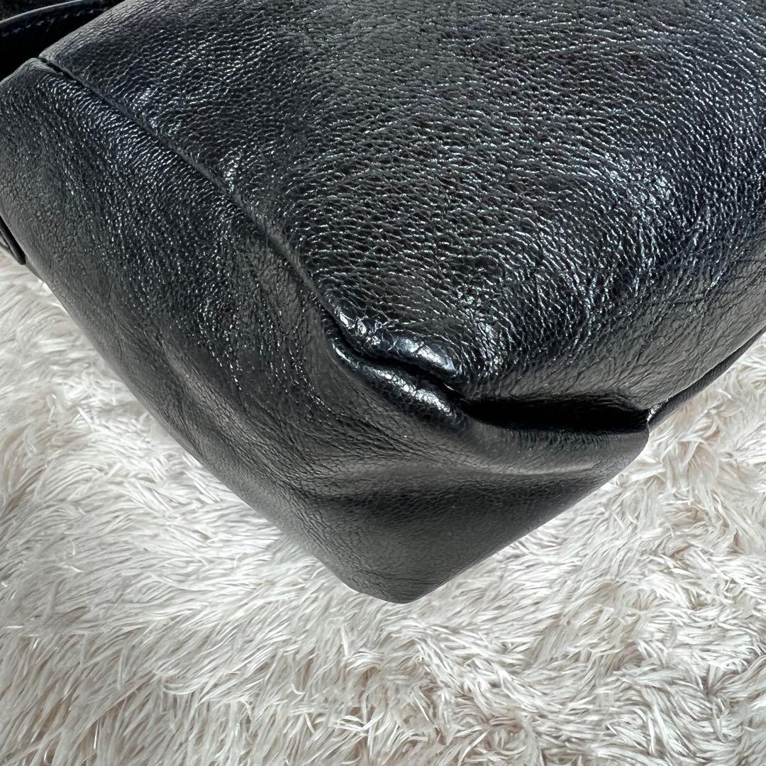 極美品✨　イアパピヨネ ボックスショルダーバッグ　ブラック