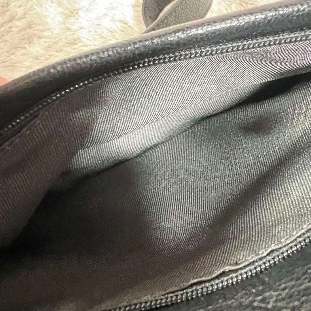 極美品✨　イアパピヨネ ボックスショルダーバッグ　ブラック