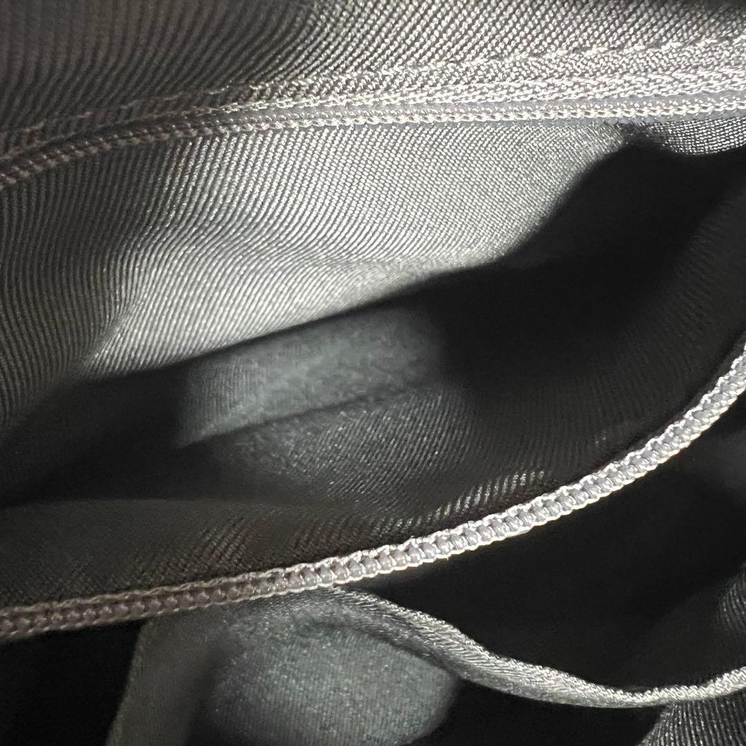 極美品✨　イアパピヨネ ボックスショルダーバッグ　ブラック