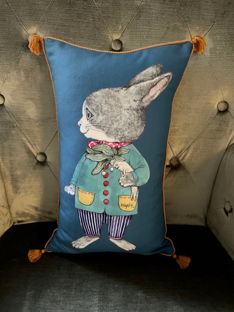 新品同様 ヒグチユウコ タッセルクッション ニャンコ・メイプル