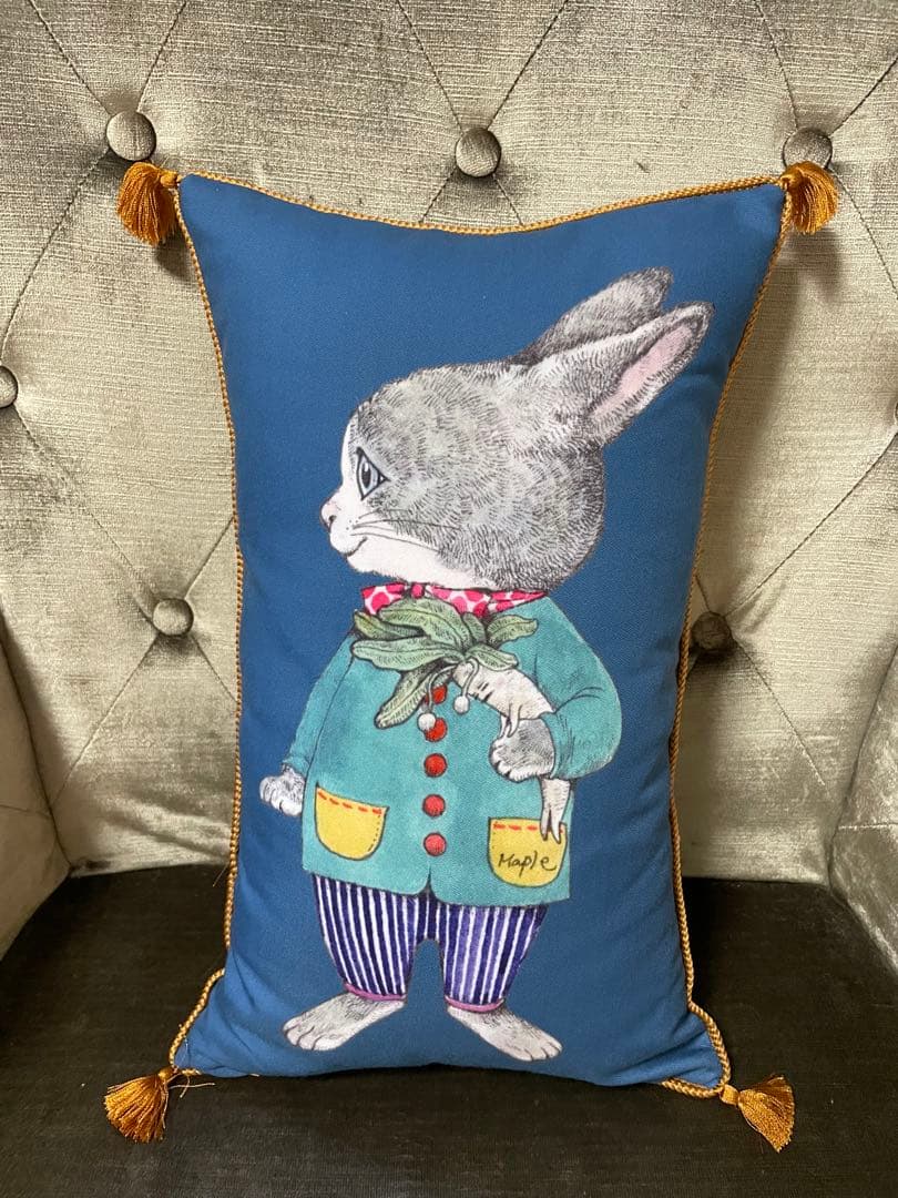 新品同様 ヒグチユウコ タッセルクッション ニャンコ・メイプル