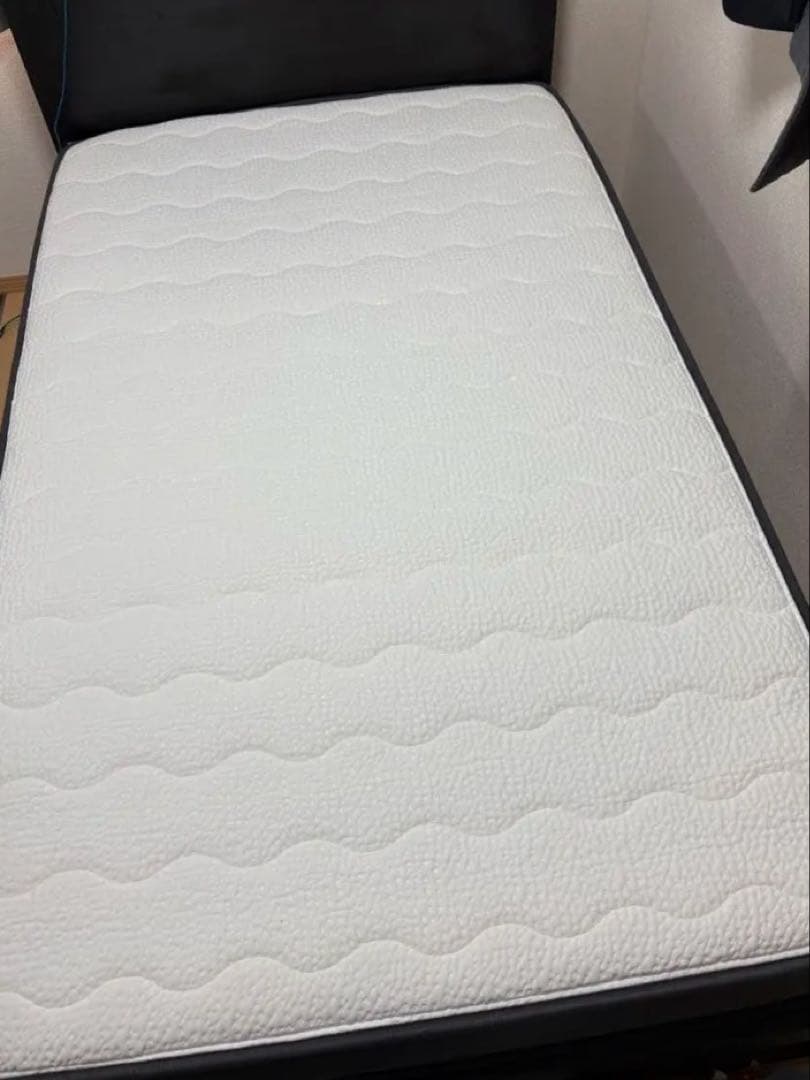 【美品】NELLマットレス　セミダブル　使用期間8ヶ月