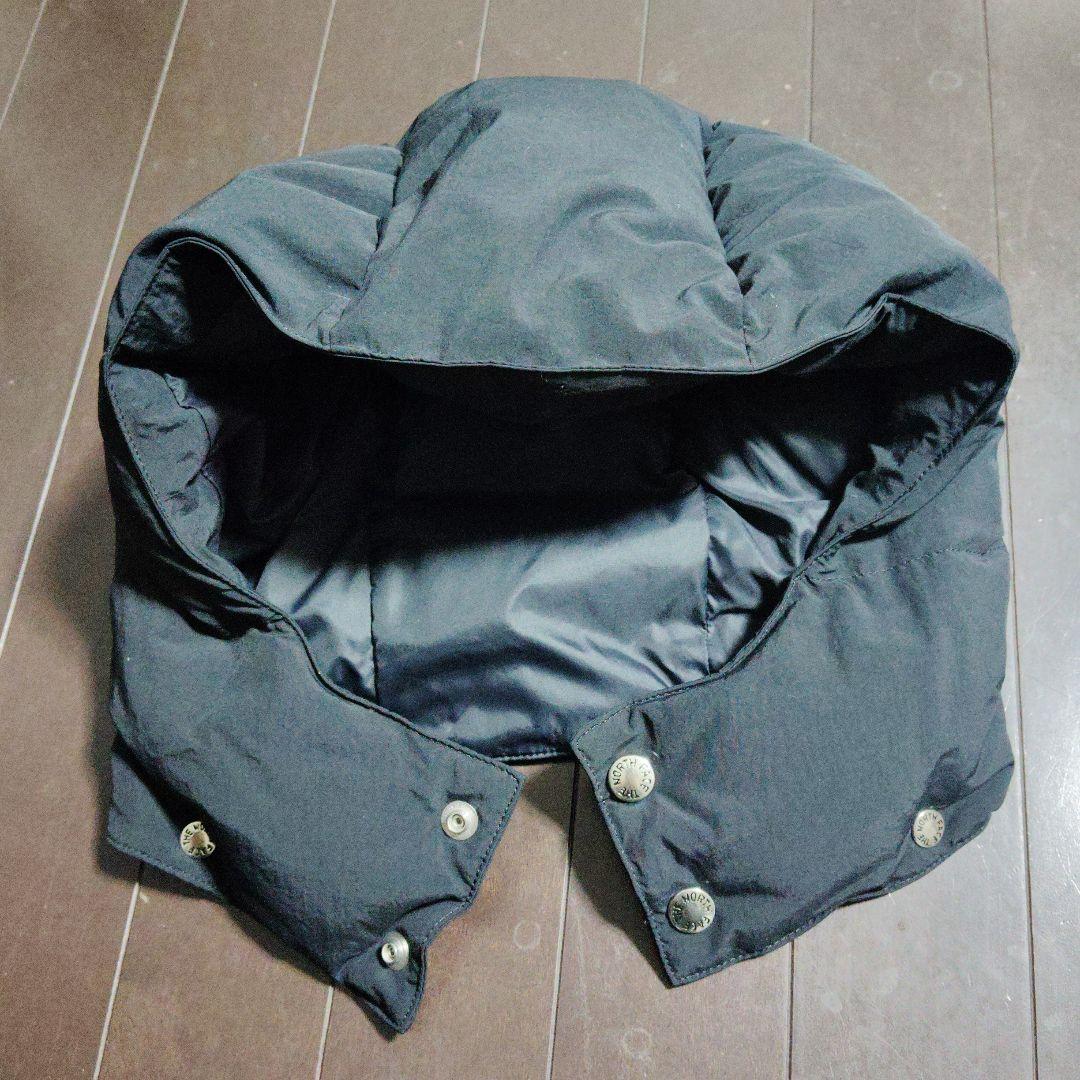 ブラック フード付きダウンベスト