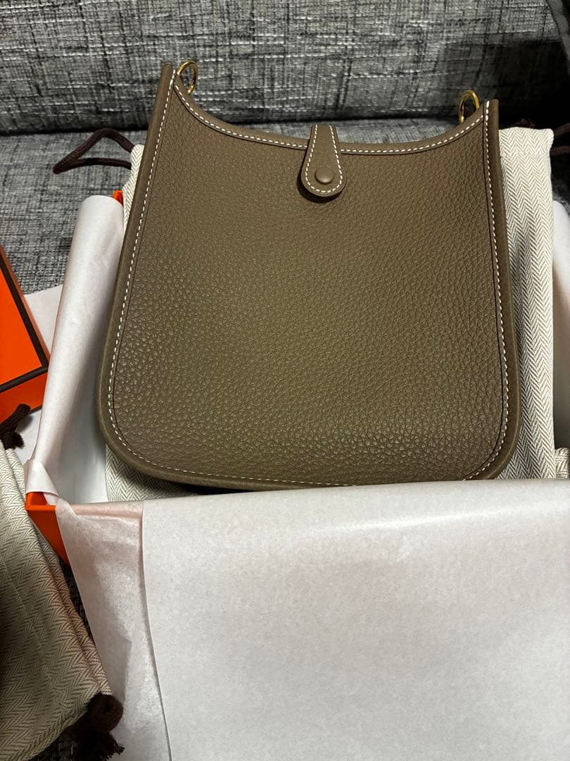 【新品未使用】HERMESミニエヴリンTPM エトゥープK刻印　入手困難