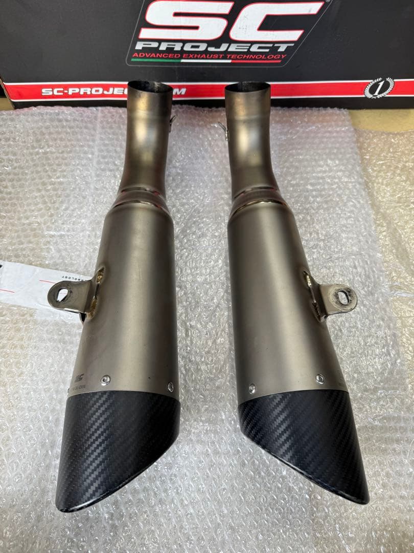ハイパーモタード950用　SC PROJECT デュアルエキゾーストマフラー