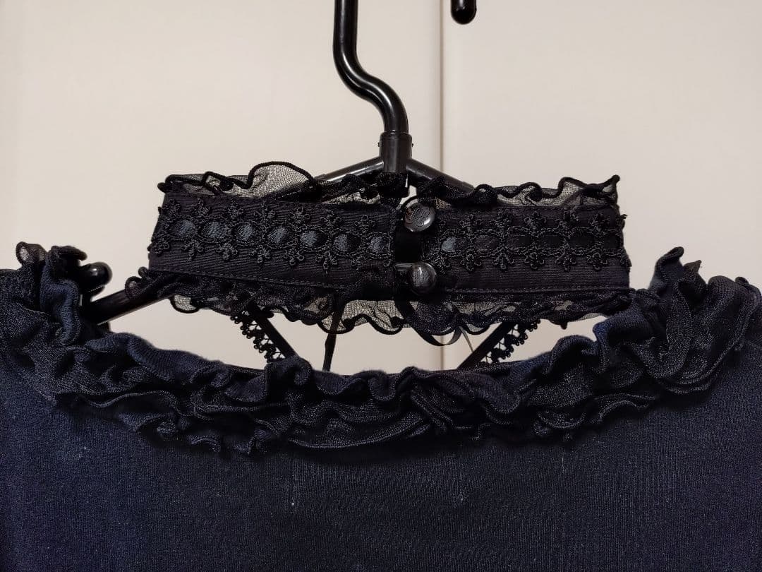 【美品】h.NAOTO 「FRILL」 フリルチョーカー付き長袖カットソー