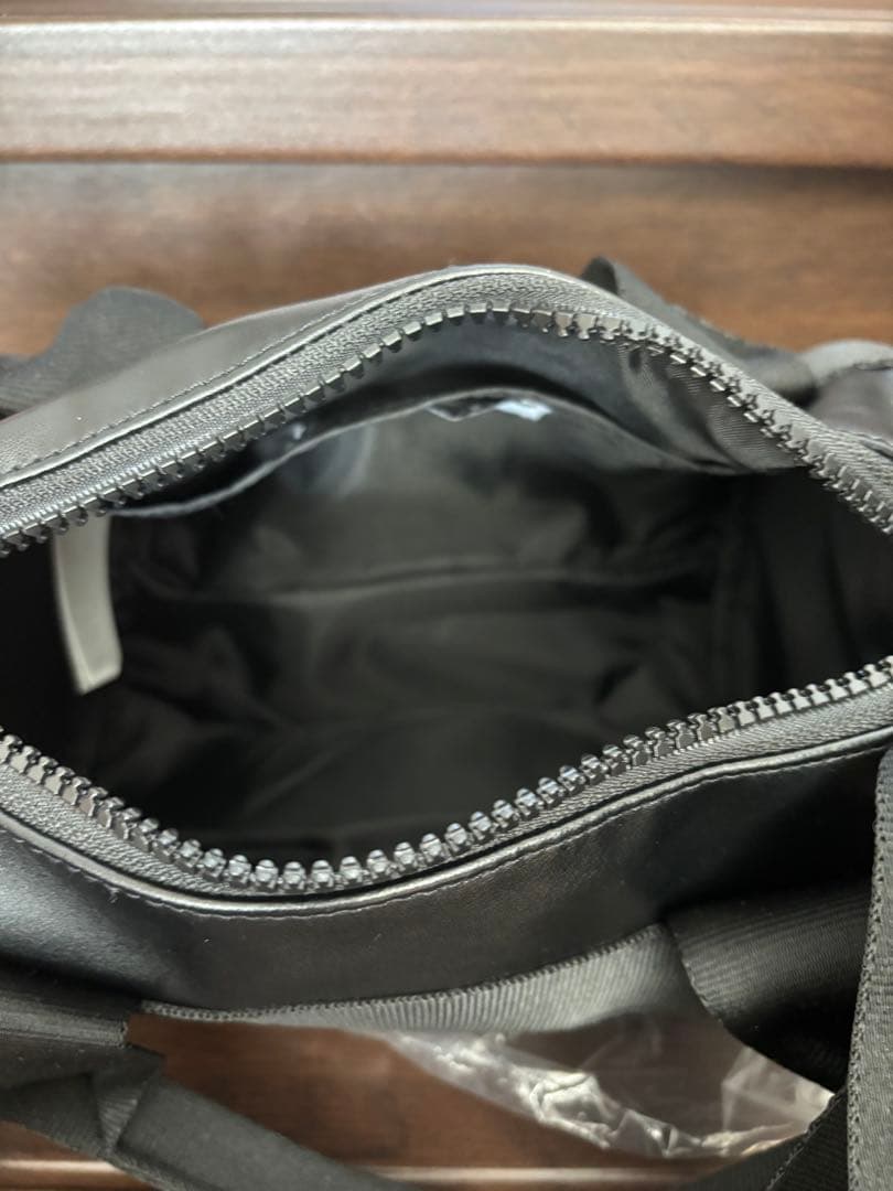 アディダスオリジナルス ミニ ダッフルバッグ パブロ・ヴィター コラボ