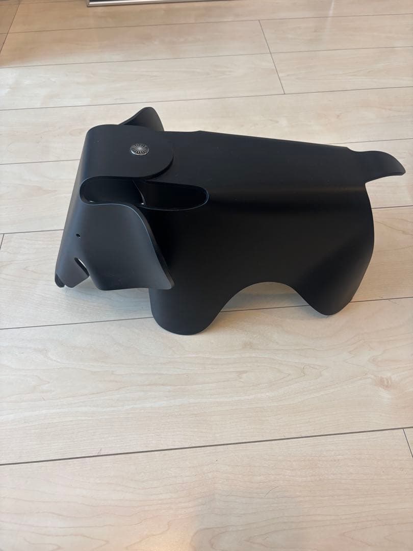 イームズ　エレファント