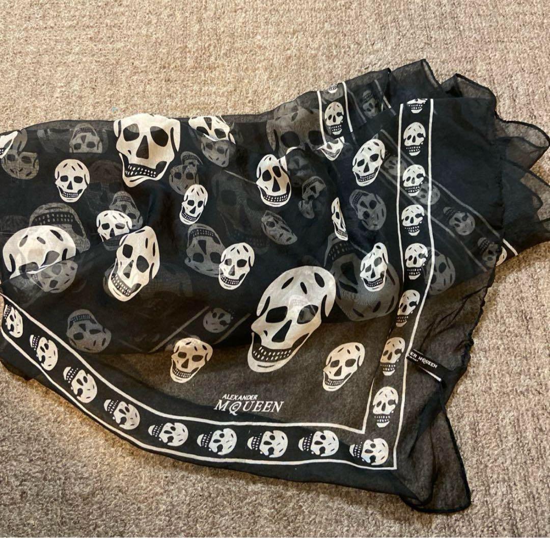 Alexander McQueen スカル柄ストール　ブラック