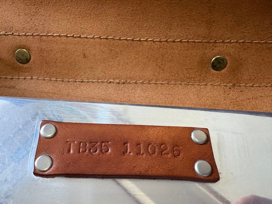 レザーブリーフケース　Propeller(プロペラ) TB35