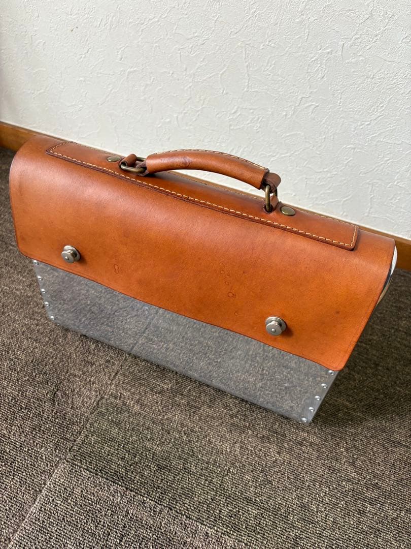 レザーブリーフケース　Propeller(プロペラ) TB35