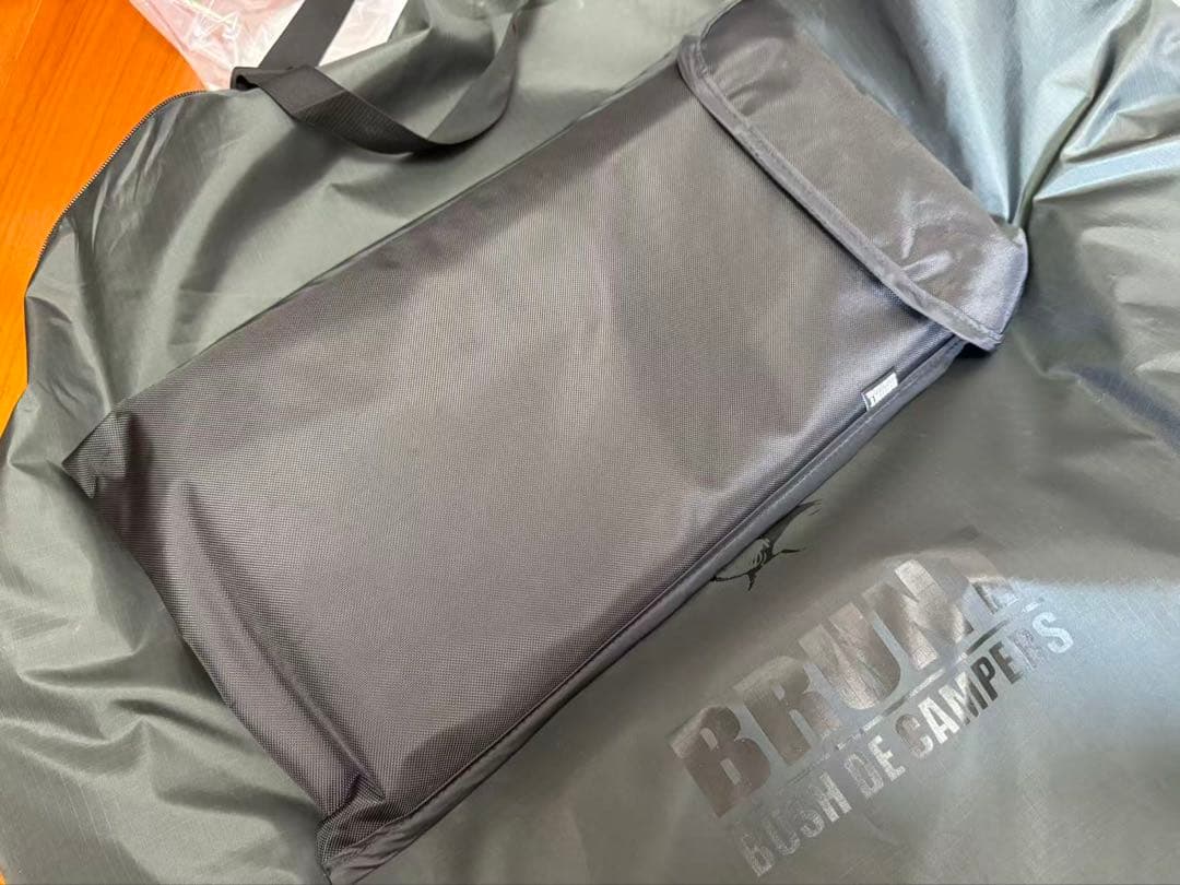 BruntEITHeavenand earthコラボテントとLady　Guard